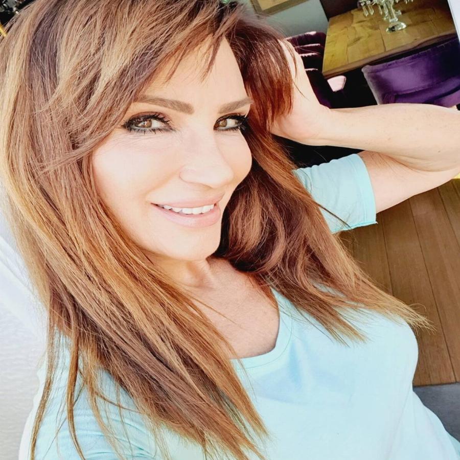 Ξέσπασμα Βίκυς Χατζηβασιλείου: “Δεν είμαι ούτε με τους εμβολιασμένους, ούτε με τους ανεμβολίαστους”