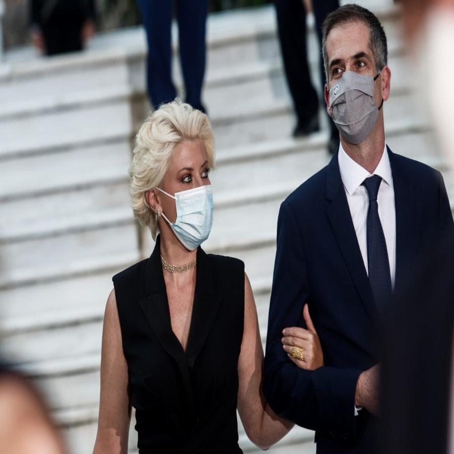 Εντυπωσιακές παρουσίες στο Προεδρικό Μέγαρο για την 47η επέτειο Αποκατάστασης της Δημοκρατίας