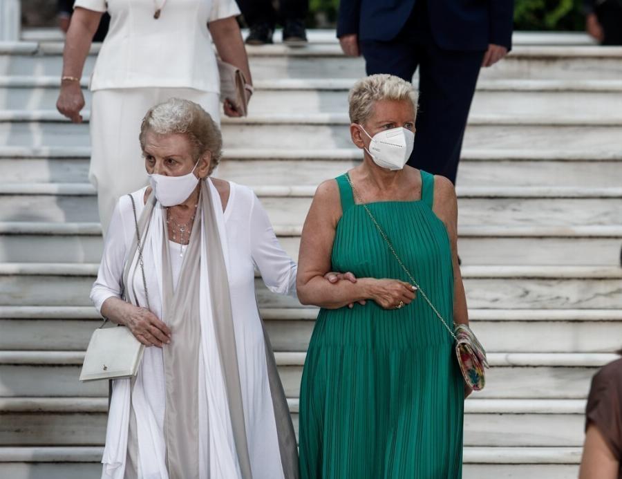 Εντυπωσιακές παρουσίες στο Προεδρικό Μέγαρο για την 47η επέτειο Αποκατάστασης της Δημοκρατίας