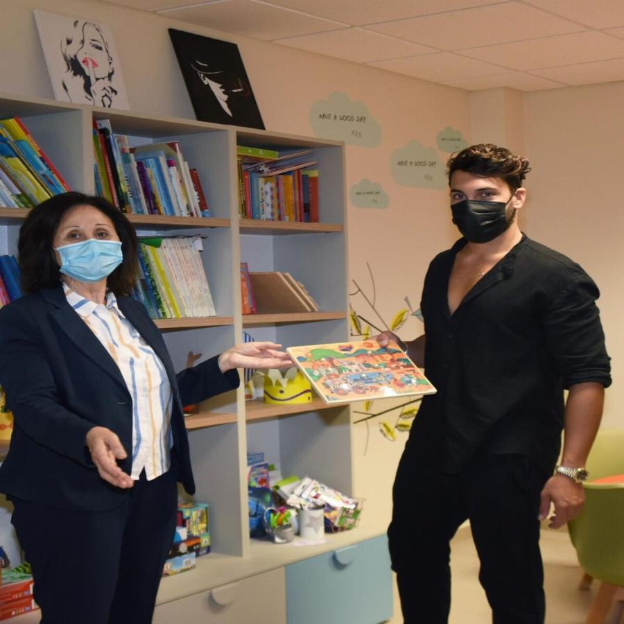 Γιώργος Ασημακόπουλος: Επισκέφτηκε ξενώνα παιδιών με καρκίνο δίνοντας χαρά στα αγγελούδια