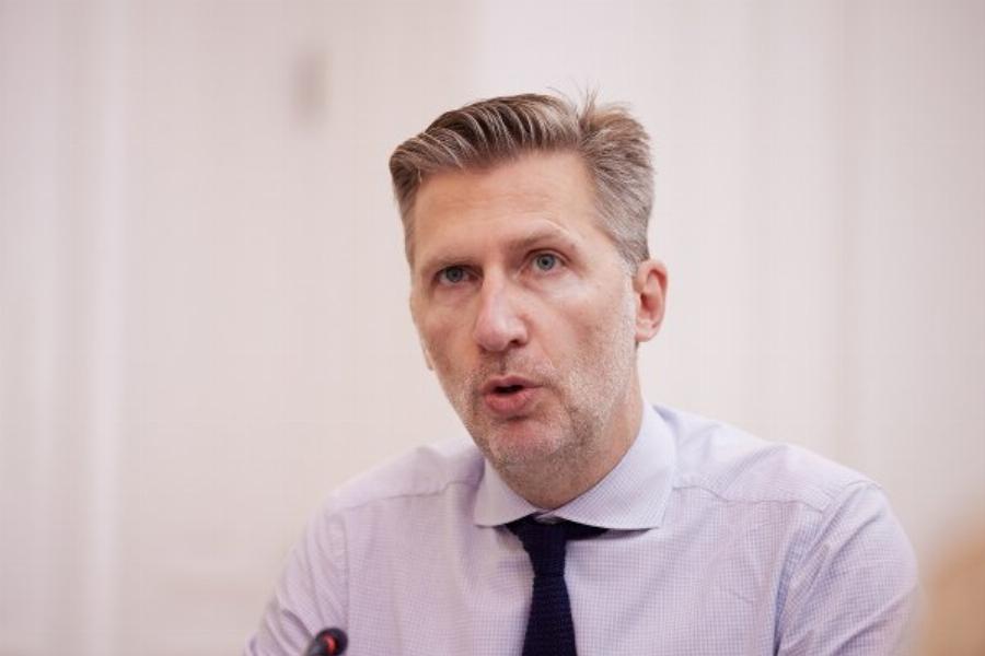 Πρώτο «μπλόκο» στους ανεμβολίαστους: Μόνο με αρνητικό τεστ οι μετακινήσεις από νομό σε νομό