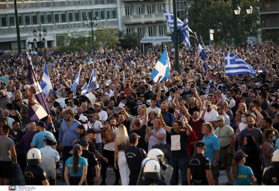 Φαίδων Βόβολης: Ο καρδιολόγος που οργάνωσε τη συγκέντρωση κατά του υποχρεωτικού εμβολιασμού