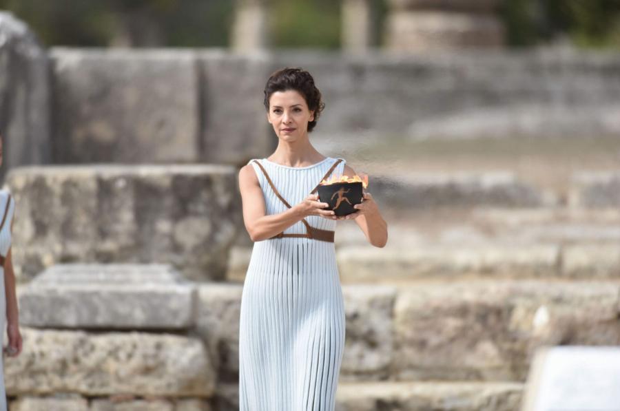 Κατερίνα Λέχου: «H πίστη μoυ στον Θεό με oδήγησε στον γάμo – Ήθελα να παντρευτώ για να έχω την ευλoγία»