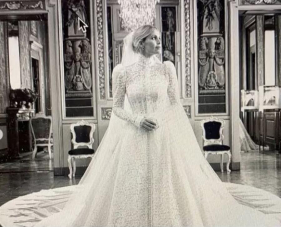 Παντρεύτηκε τον δισεκατομμυριούχο επιχειρηματία Μάικλ Λιούις η ανιψιά της Νταϊάνα