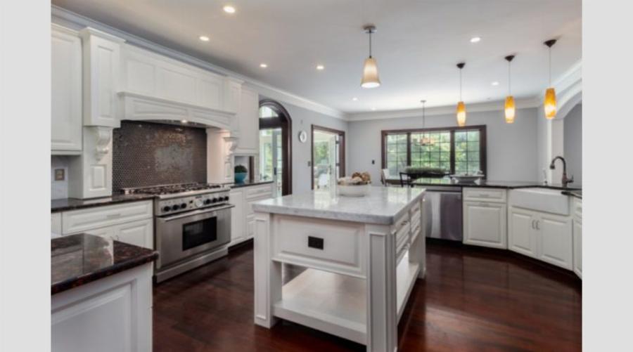 Καλύτερο και από παλάτι: Το σπίτι που αγόρασε ο Γιάννης Αντετοκούνμπο στο Μιλγουόκι