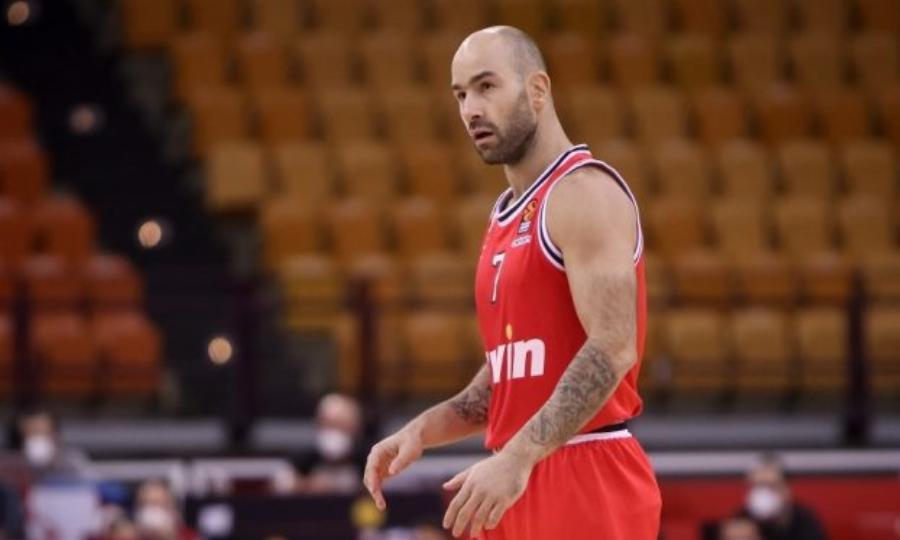 Δέκα διάσημοι πολύτεκνοι μπαμπάδες που λατρεύουν τα πολλά παιδιά τους