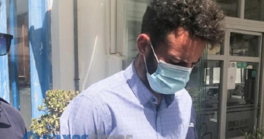 Δολοφόνος Γαρυφαλλιάς: Μεταφέρθηκε στο νοσοκομείου Νάξου – Τι ισχυρίζεται