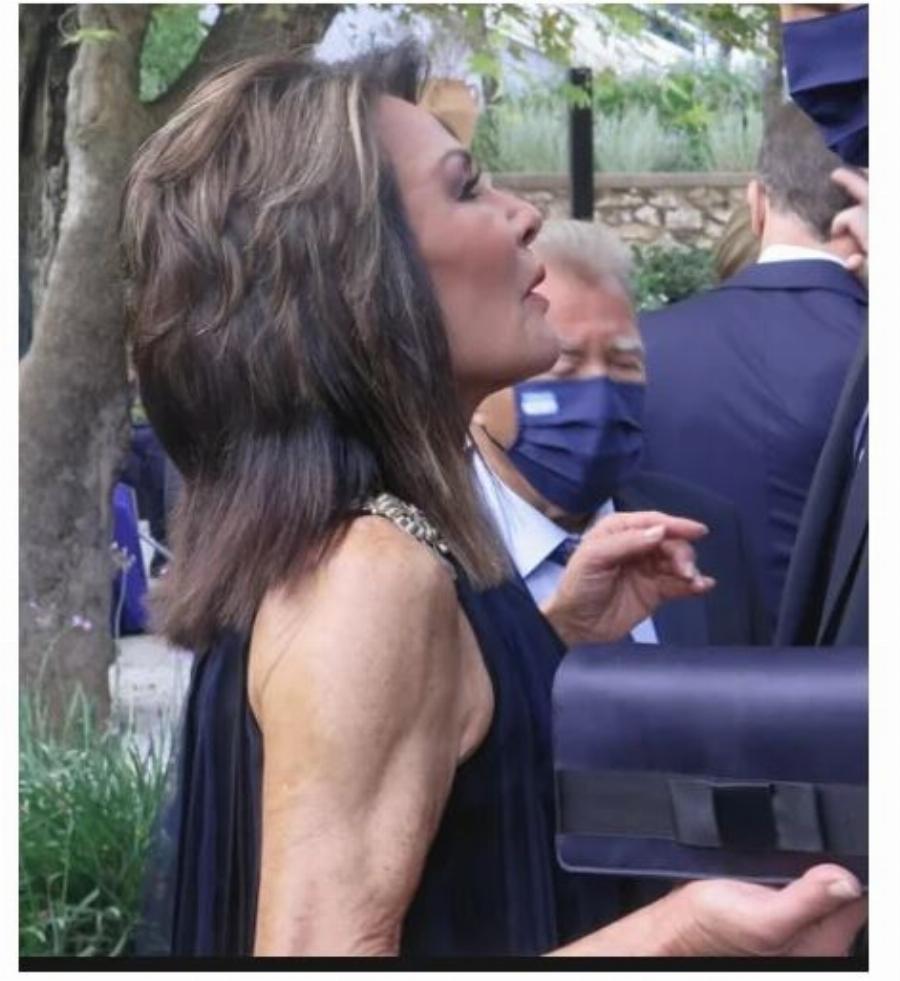 Γιάννα Αγγελοπούλου: Με κορμί 20χρονης στην εκδήλωση έκλεψε την παράσταση