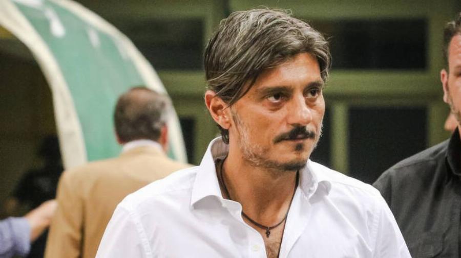 Δημήτρης Γιαννακόπουλος: Βρίζει έξαλλος στο Instagram όσους τα βάζουν με τους αντιεμβολιαστές