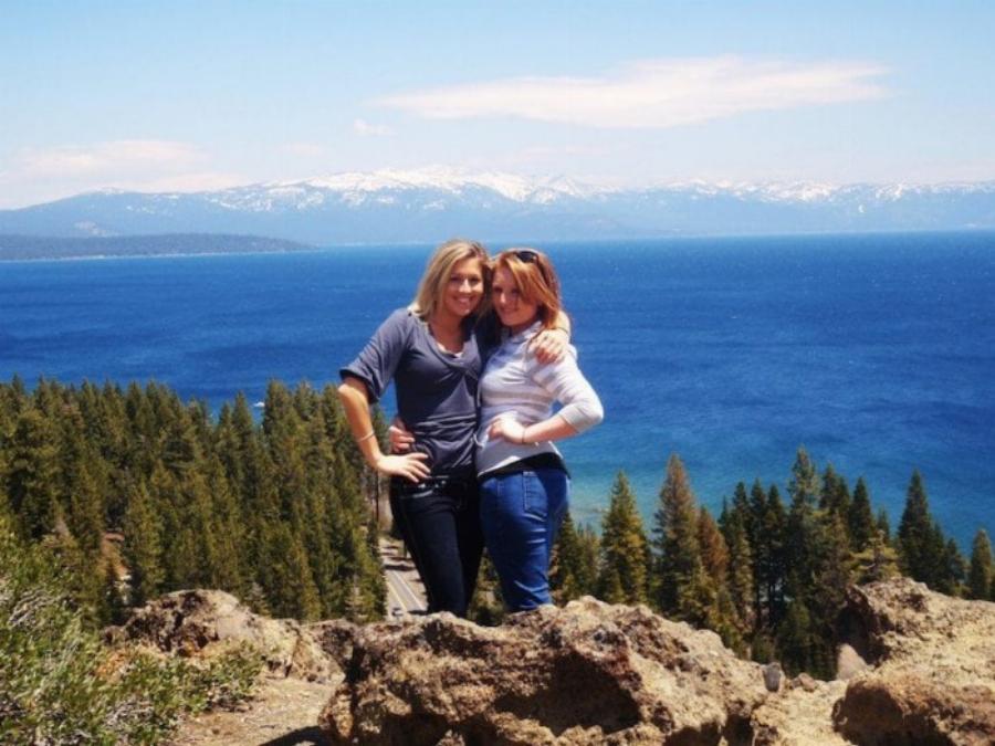 «Μην γκρινιάζετε, ζήστε»: 27χρονη Αυστραλή που πέθανε από καρκίνο έγραψε έναν ύμνο στη ζωή