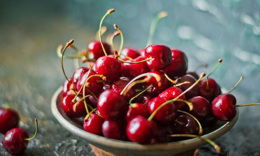 Κεράσια: Ιδανικά για την πίεση, τα ρευματικά, την αϋπνία και πολλές άλλες ασθένειες