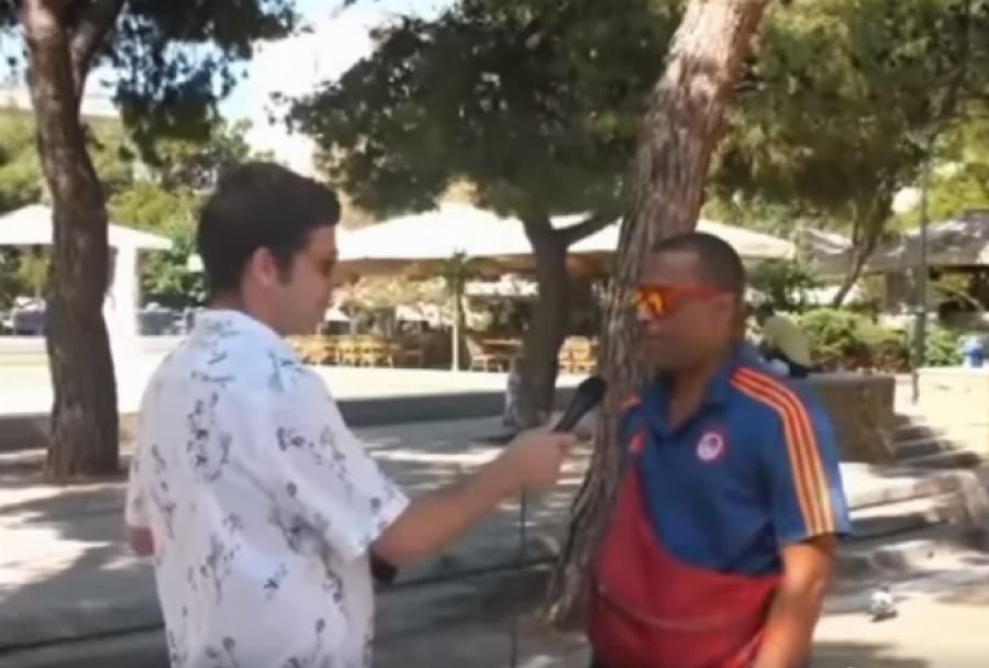 «Δεν εμβολιάζομαι γιατί σε κάνει ζόμπι και μπορείς να σαπίσεις»: Βίντεο έπος από αντιεμβολιαστή