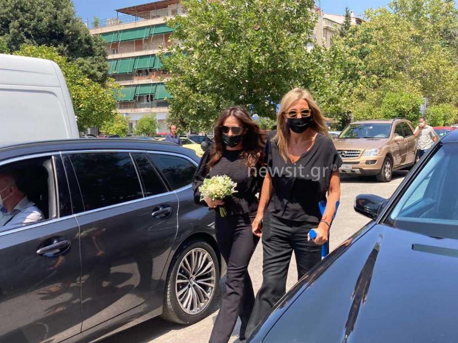 Τόλης Βοσκόπουλος κηδεία: Το τελευταίο αντίο στον «Πρίγκιπα» του ελληνικού τραγουδιού