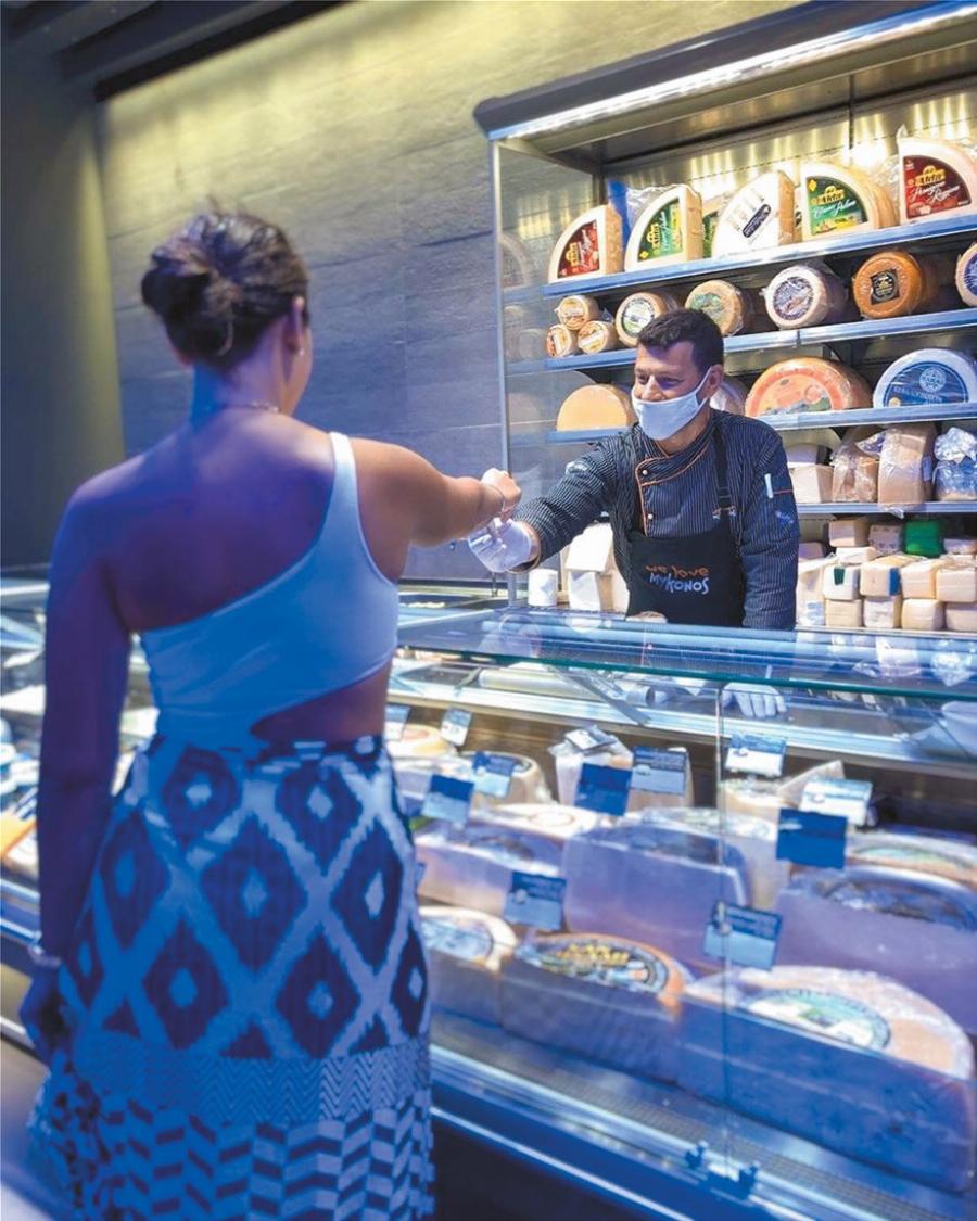 Βασιλιάς της Μυκόνου: Ο μπακάλης που ξεκίνησε με 10 δραχμές και έχτισε μια ολόκληρη αυτοκρατορία