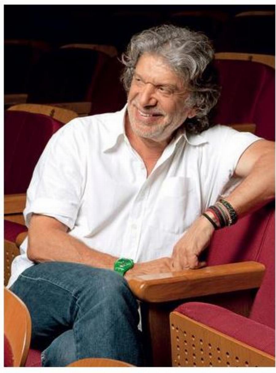 Αξιοθαύμαστοι άνθρωποι: 13 Έλληνες διάσημοι που φροντίζουν παιδιά με αναπηρία