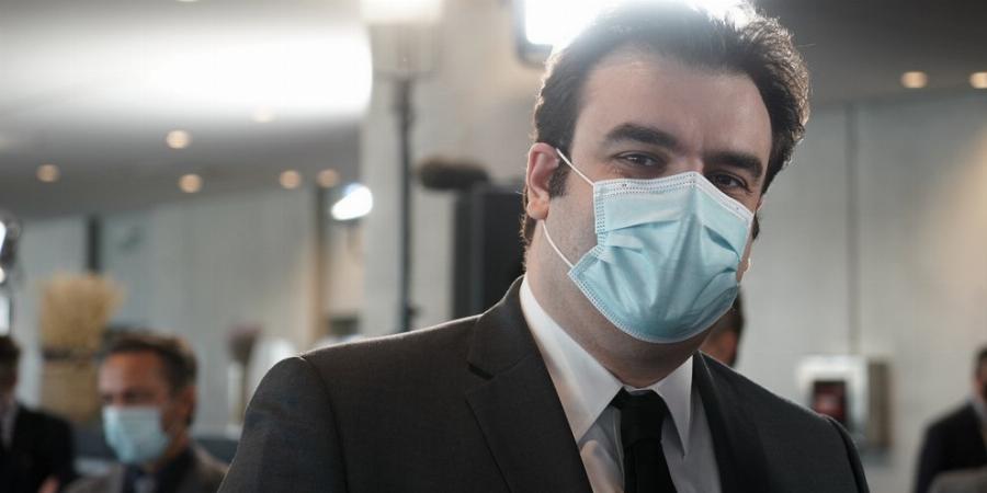 Βασίλης Κικίλιας: Όποιος υγειονομικός δεν εμβολιαστεί θα απέχει από την εργασία του χωρίς αποδοχές