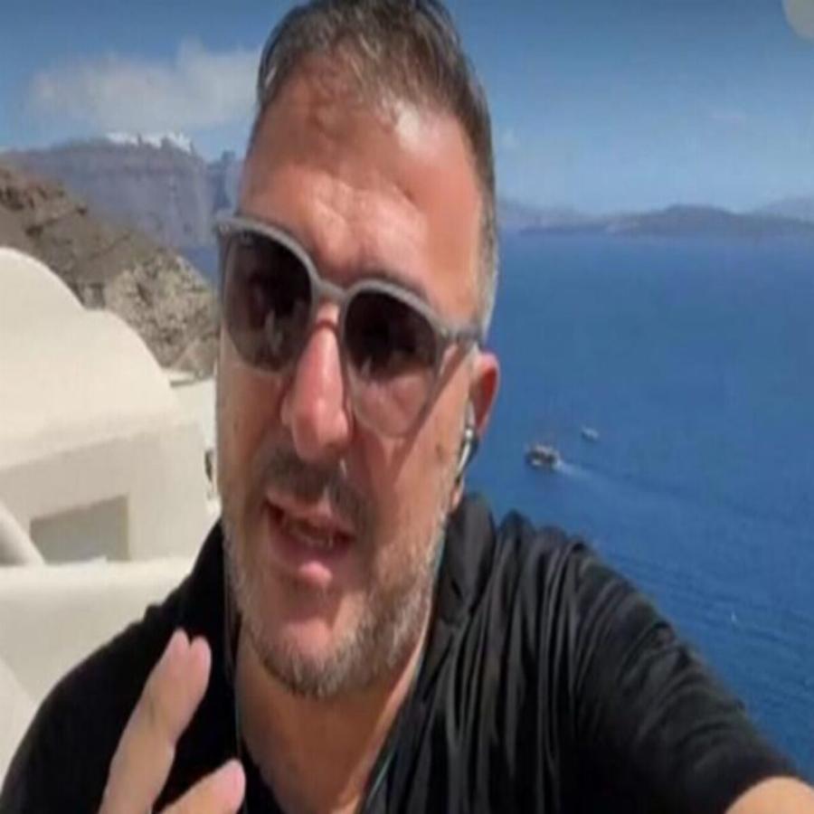 Η απάντηση του Αντώνη Ρέμου για τις «αναγκαστικές διακοπές»: «Κάποιος κόσμος νομίζει ότι εγώ κάνω ντόλτσε βίτα»