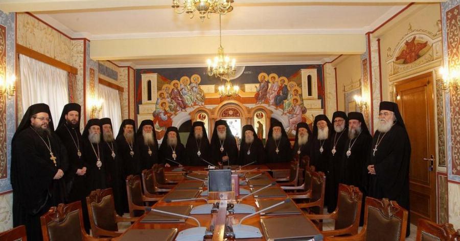 Ιερά Σύνοδος: «Τα εμβόλια δεν έχουν ούτε μαγνητισμό ούτε τσιπάκι»