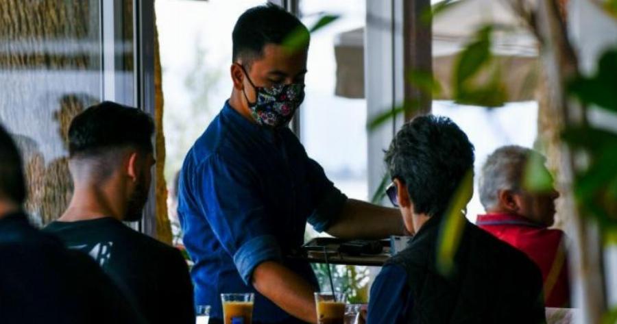 Στα …24 ευρώ ο καφές για τους ανεμβολίαστους!