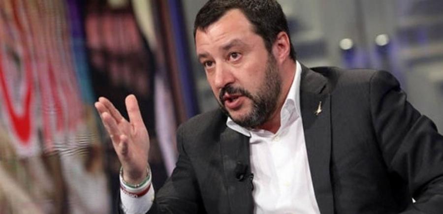 Σαλβίνι για εμβόλια: «Κανείς να μην κυνηγήσει τον γιο μου με μία σύριγγα, όχι στον πανικό για τη μετάλλαξη Delta»