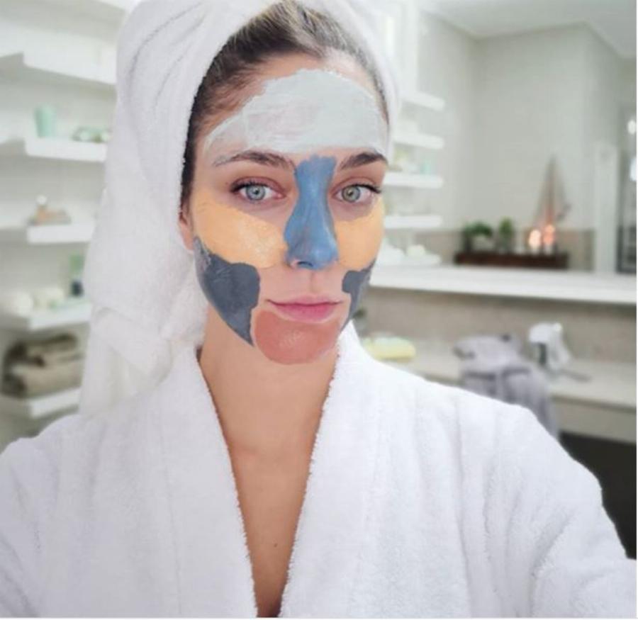 Αληθινά παλάτια: Τα 10 ομορφότερα σπίτια διάσημων Ελλήνων