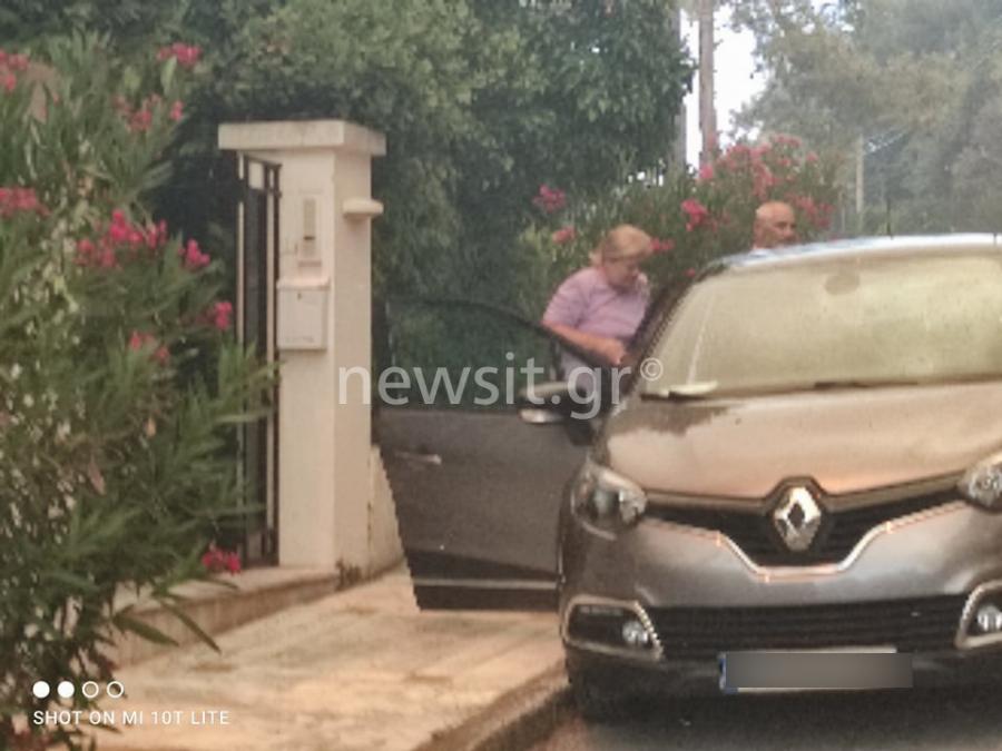 Σταμάτα: Μέσα στα σπίτια η φωτιά! Κάτοικοι φεύγουν για να σωθούν