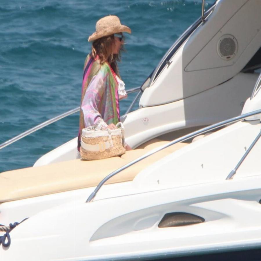 Το πολυτελές σκάφος της Τατιάνας Στεφανίδου και του Ευαγγελάτου που θα ζήλευε και η Βασίλισσα Ελισάβετ