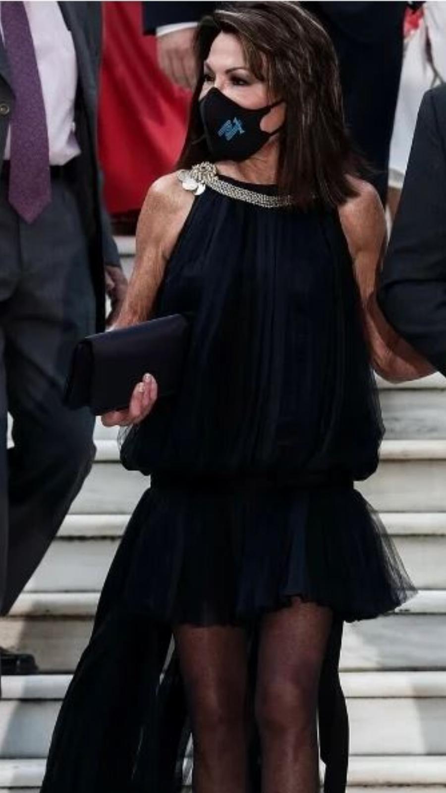 Γιάννα Αγγελοπούλου: Με κορμί 20χρονης στην εκδήλωση έκλεψε την παράσταση