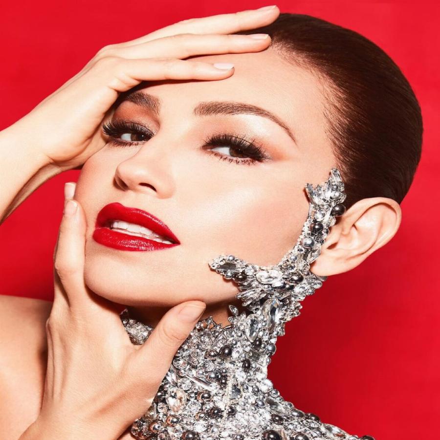 Μαρία της Γειτονιάς: Πιο όμορφη και εντυπωσιακή από ποτέ σήμερα η Thalia