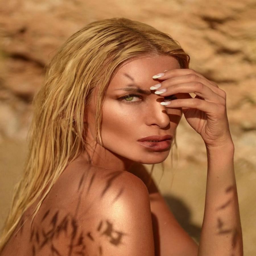 Έκαναν πλαστική και δεν το κρύβουν: 6 Ελληνίδες που επισκέφτηκαν τον πλαστικό χειρούργο