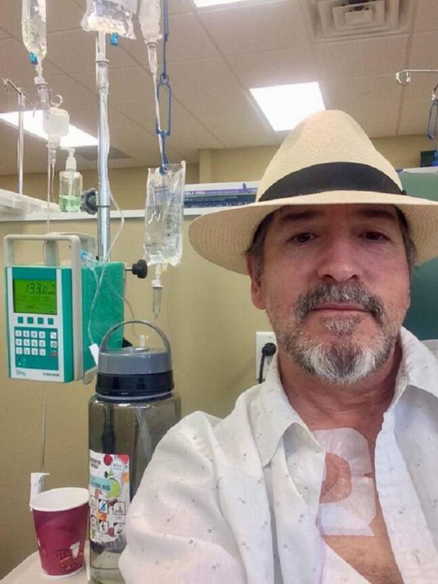 Καρκινοπαθής δάσκαλος εξάντλησε όλη του την άδεια στις χημειοθεραπείες και οι συνάδελφοί του του χάρισαν τις δικές τους για να γίνει καλά