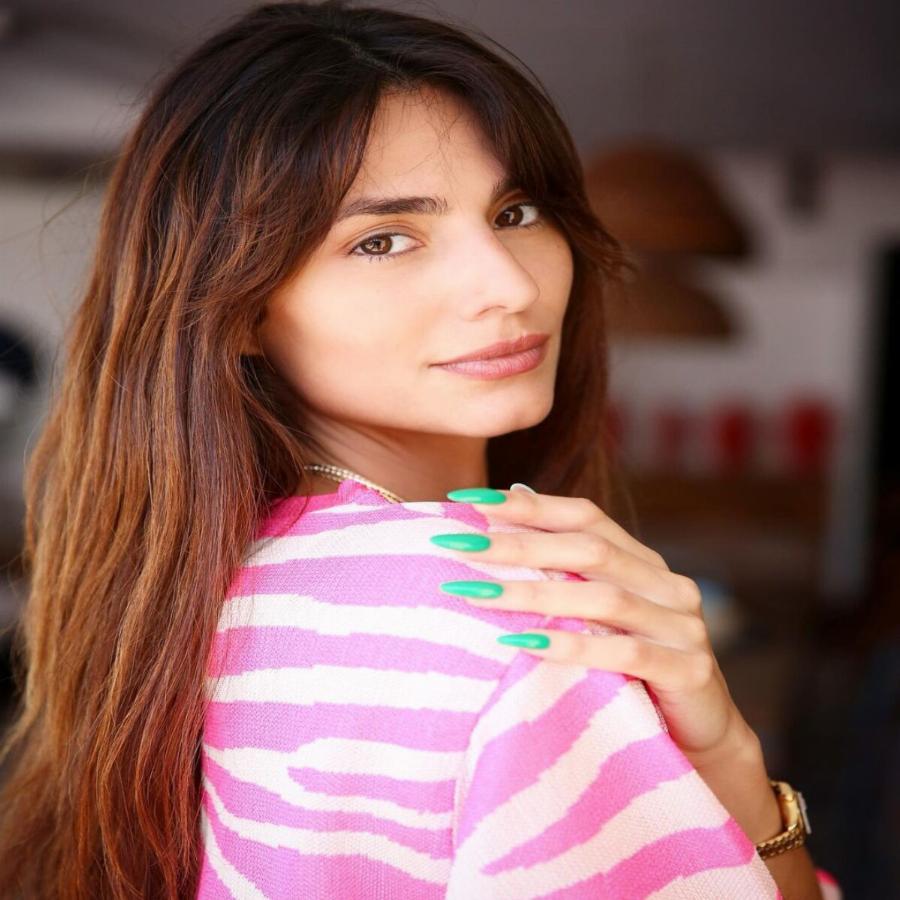 Χωρίς ίχνος μακιγιάζ: 10 διάσημες που είναι ομορφότερες άβαφες και φυσικές