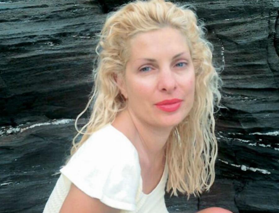 «Έκανα παιδί στα 45 και μου βγάζω το καπέλο!»: Η σπάνια εξομολόγηση της Ελένης Μενεγάκη