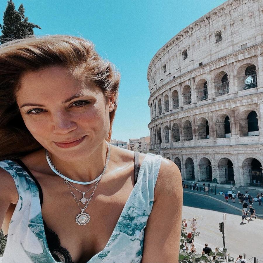 Χωρίς ίχνος μακιγιάζ: 10 διάσημες που είναι ομορφότερες άβαφες και φυσικές