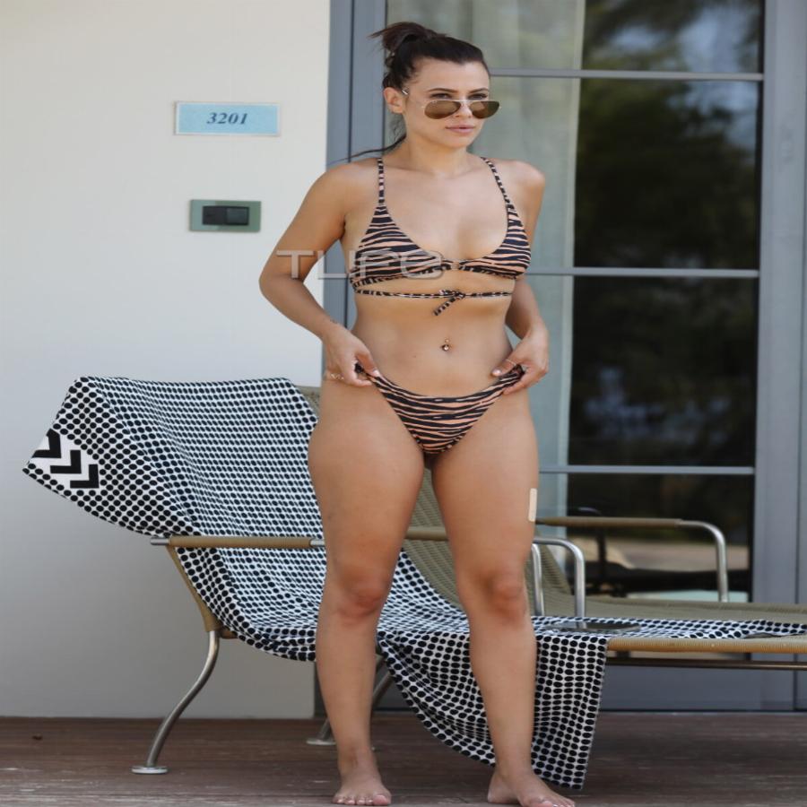 Μας άφησε με το στόμα ανοιχτό η Νάργες: Το μικροσκοπικό μπικίνι και οι βουτιές στη Ρόδο, μετά την απώλεια των κιλών