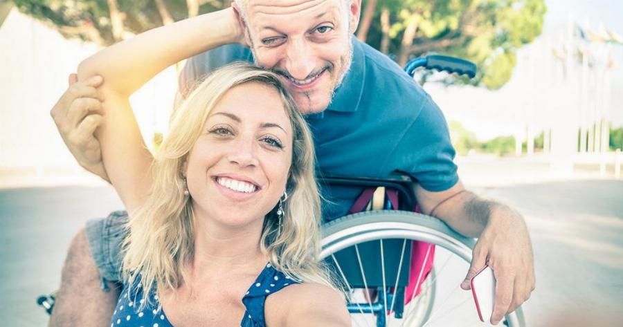 Αληθινή εξομολόγηση: «Είναι ο ίδιος άντρας που αγάπησα, δεν άλλαξε επειδή έμεινε ανάπηρος»