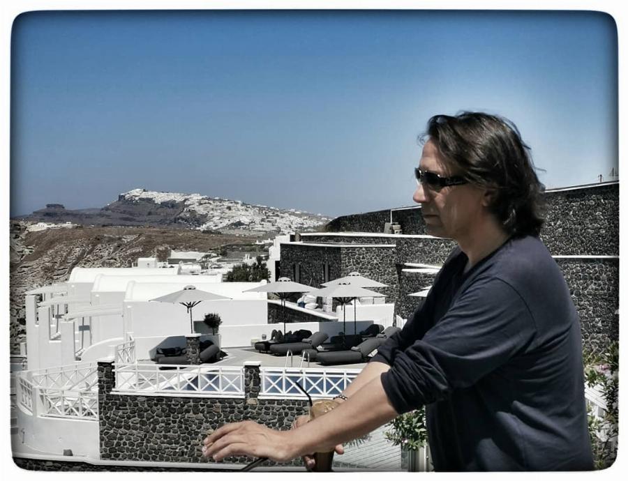 Γιάννης Κότσιρας: «Έχω εμβολιαστεί και με τις δύο δόσεις, αν χρειαστεί θα κάνω άλλες 15»