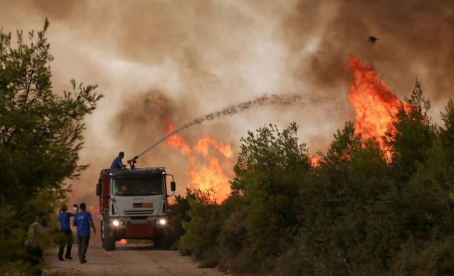 Ναι, εγώ έβαλα τη φωτιά στην Βαρυμπόμπη…
