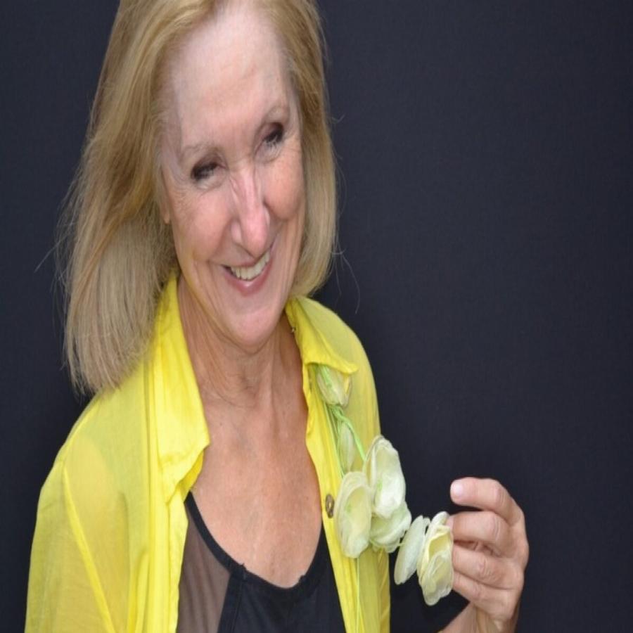 «Ήμασταν πολύ φτωχοί. Φαντάσου ότι φάγαμε σουβλάκι για γαμήλιο γεύμα, αλλά ήμασταν πολύ ευτυχισμένοι»