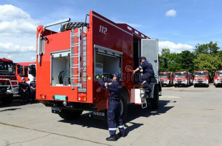 Φωτιά: Τι κάνει τα ατέλειωτα βουνά της Βουλγαρίας να μην καίγονται όπως της Ελλάδας