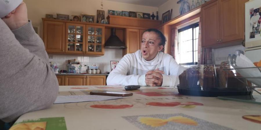 Αφοπλιστική η Μαρία Λοΐζου: «Σε ηλικία 14 ετών, με έλεγαν πίθηκο. Με ρωτούσαν γιατί γεννήθηκα έτσι»