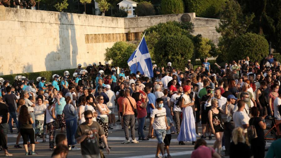 Θεόδωρος Βασιλακόπουλος: «Αν δίναμε στους αρνητές σε κάθε δόση 10.000 ευρώ θα είχε λυθεί το θέμα»