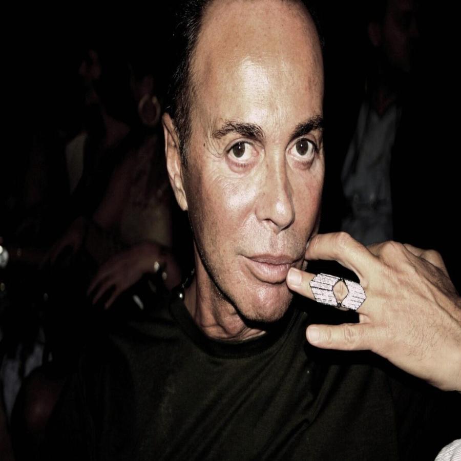 Λάκης Γαβαλάς: Γιατί αποδείχτηκε  περισσότερο άντρας από πολλούς άλλους άντρες