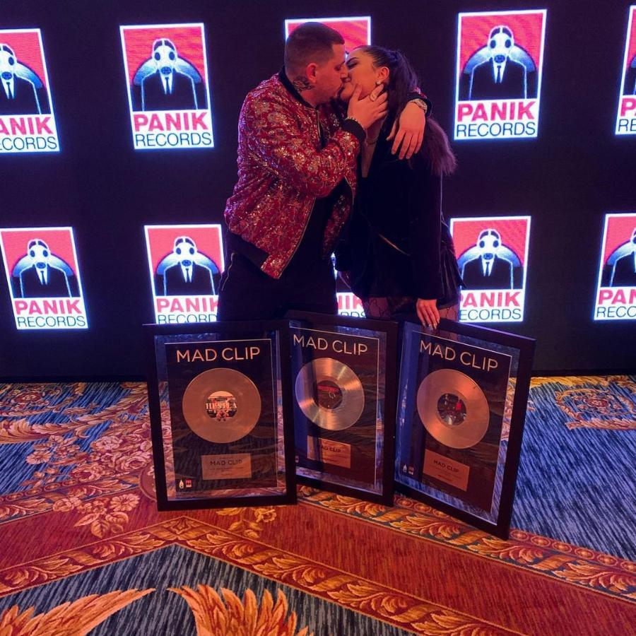 Τι έχασες ρε Madclip: Η πρώην του τραγουδιστή – Εξαφάνισε όλες τις κοινές τους φωτογραφίες