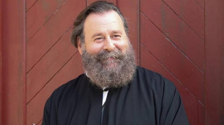 «Μέχρι και την μάνα σας πουλήσατε…»: Ξεσπάει ο ηθοποιός Κωστής Σαββιδάκης