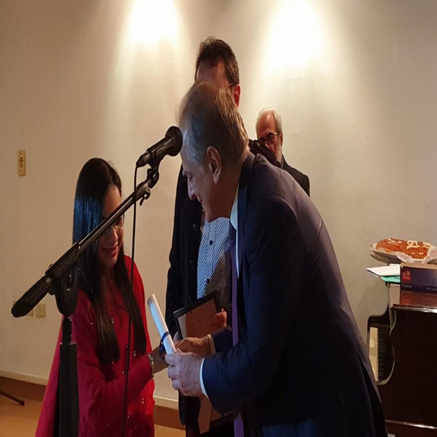 Η τυφλή 22χρονη Αιγύπτια, αριστούχος της Ελληνικής Γλώσσας έκανε τους Έλληνες του Καΐρου να δακρύσουν