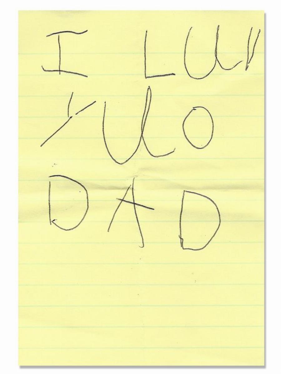 Αληθινή Ιστορία: Εξάχρονη πέθανε από καρκίνο και άφησε κρυφά μηνύματα για να τα βρουν οι γονείς της