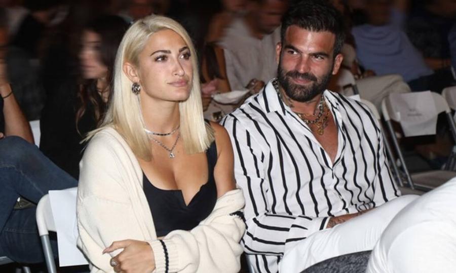 Πρώτη δημόσια βραδινή εμφάνιση της Τούνη με τον Αλεξάνδρου – Φανερά ερωτευμένοι σε συναυλία