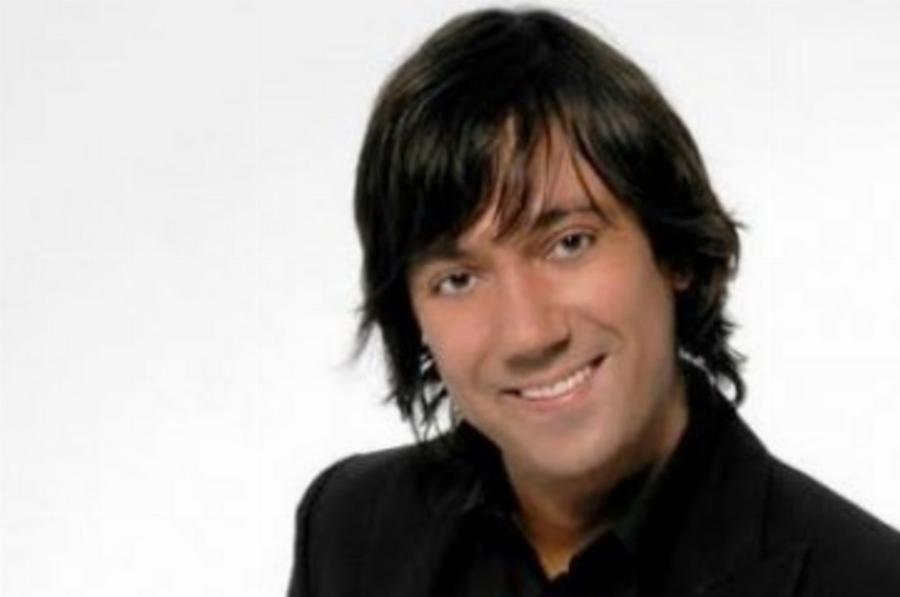 Ο Γιωργος Θεοφάνους εξομολογείται: «Έχασα τη μητέρα μου στα 16 μου. Ο πατέρας μου ήταν δράκος, δεν με ήθελε ποτέ»: