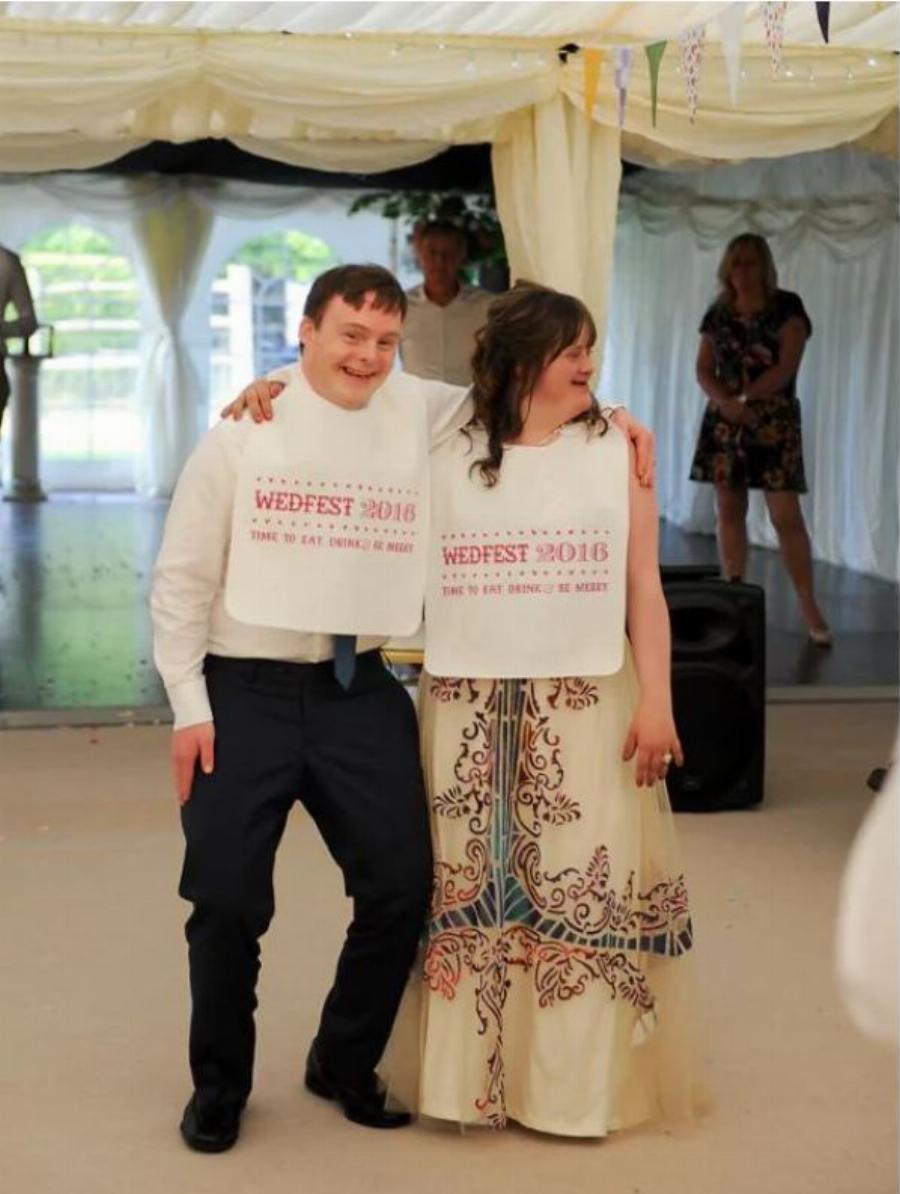 Η αληθινή αγάπη ξεπερνάει κάθε δυσκολία: Ο παραμυθένιος γάμος ενός ζευγαριού με Σύνδρομο Down